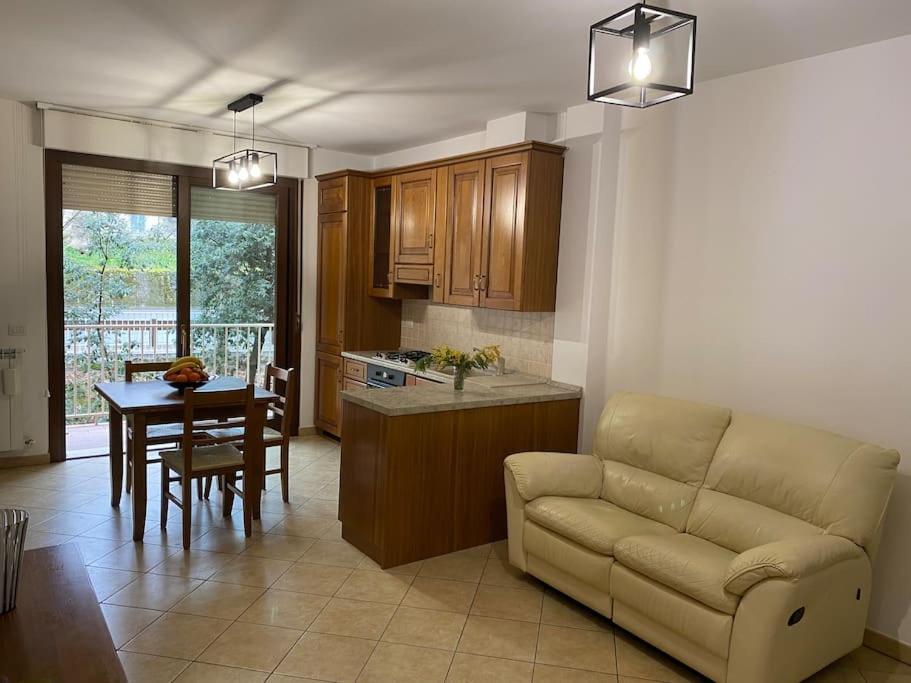 Appartamento A Torgiano Centro ภายนอก รูปภาพ